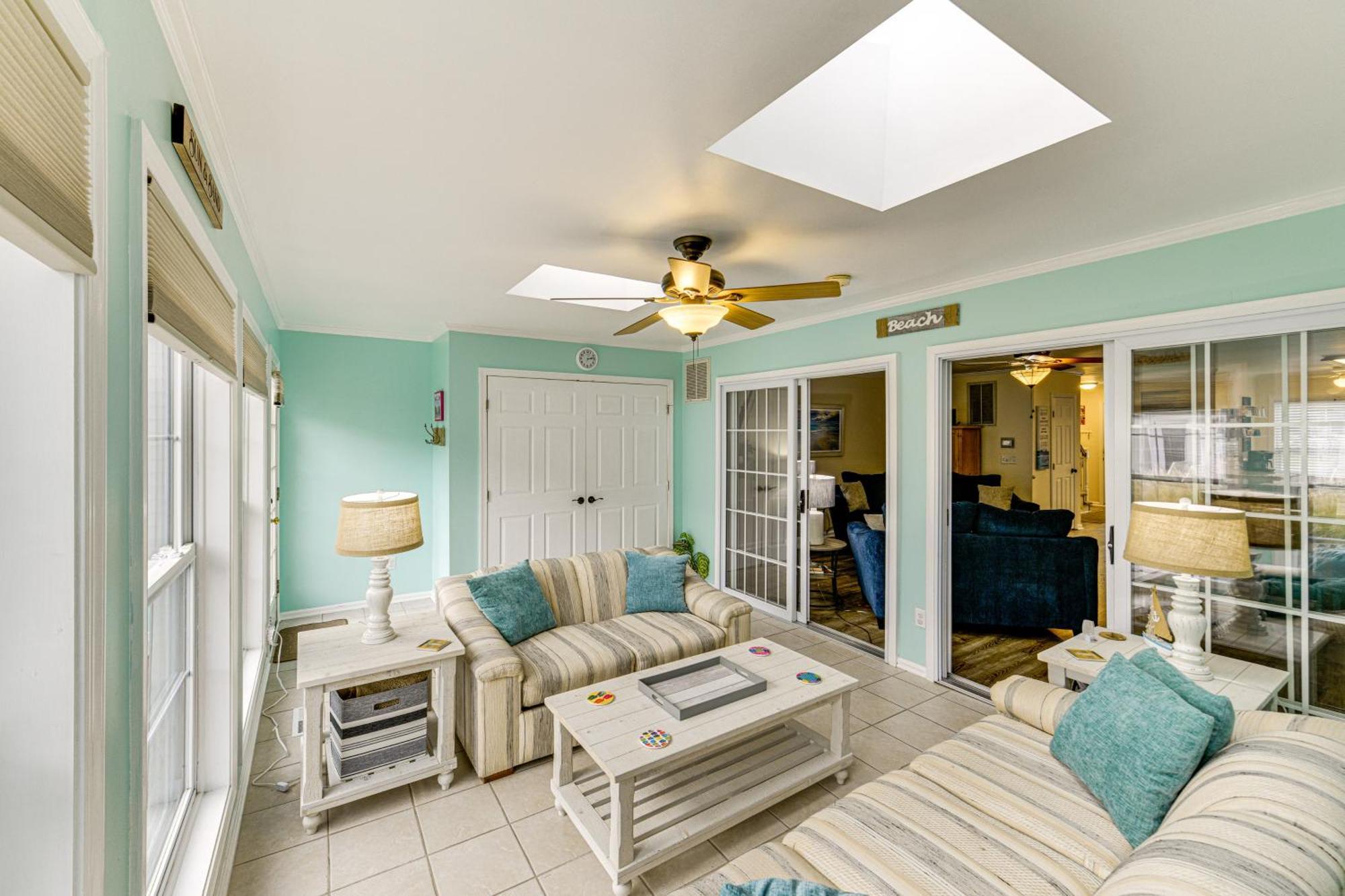 Luxe Updated Resort Escape Less Than 2 Mi To Rehoboth Beach Dış mekan fotoğraf